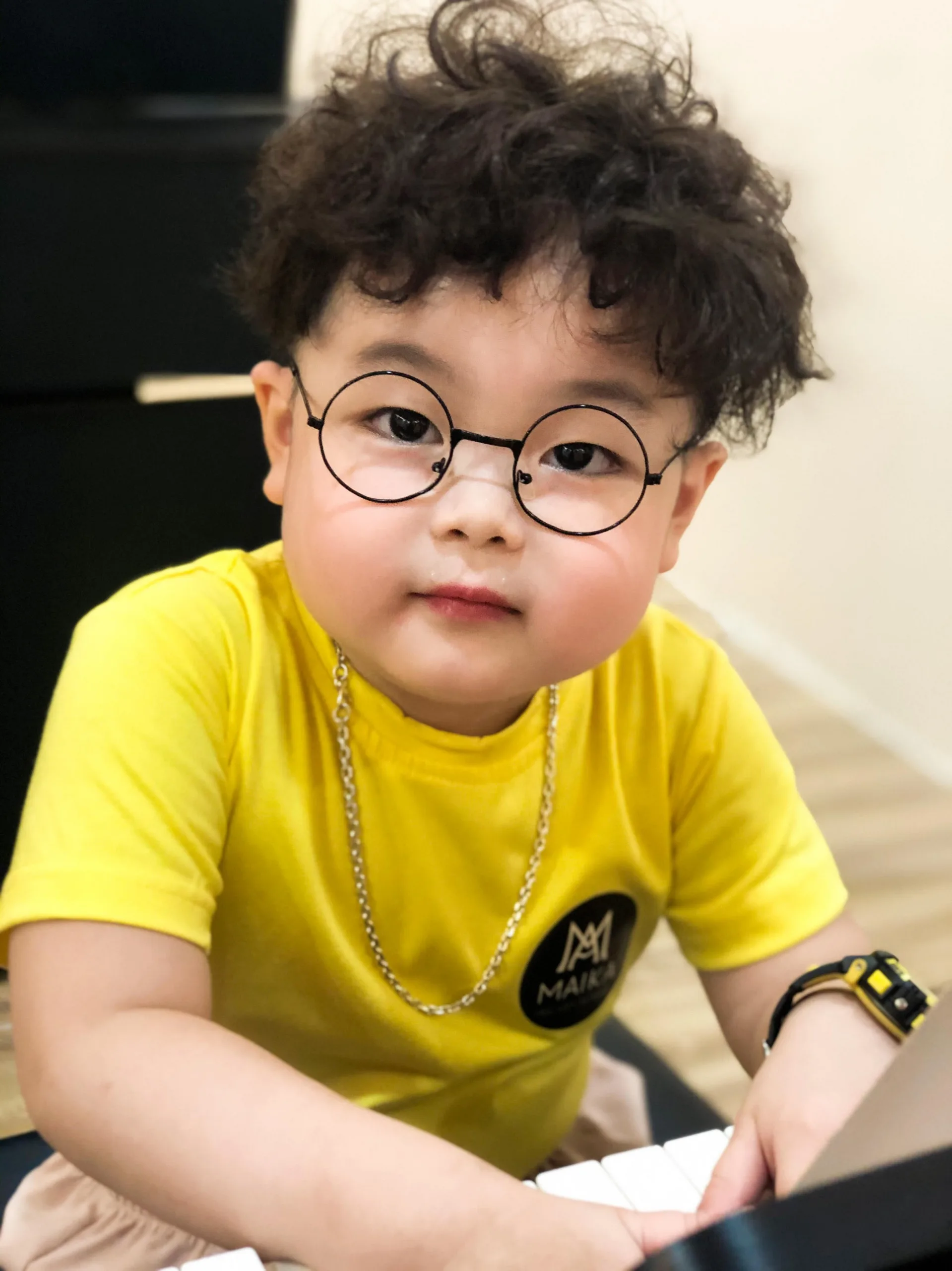 Diễn viên nhí đáng yêu đóng vai con trai Lan Phương và Hồng Đăng trong