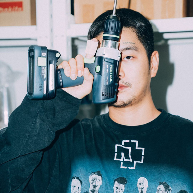 Profile khủng của bạn trai đồng giới tin đồn của Yoo Ah In - Ảnh 4