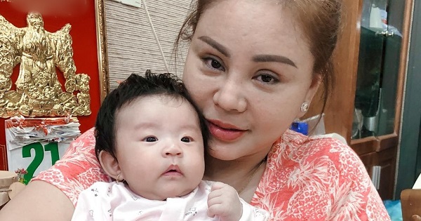 Lần đầu lộ mặt cháu nội Lê Giang, là bản sao của bố Duy Phước