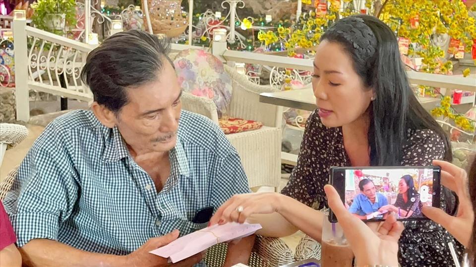 Thương Tín tố Trịnh Kim Chi gửi tiền ngân hàng lấy lãi, mới đóng bảo hiểm con gái ông để đối phó - Ảnh 2