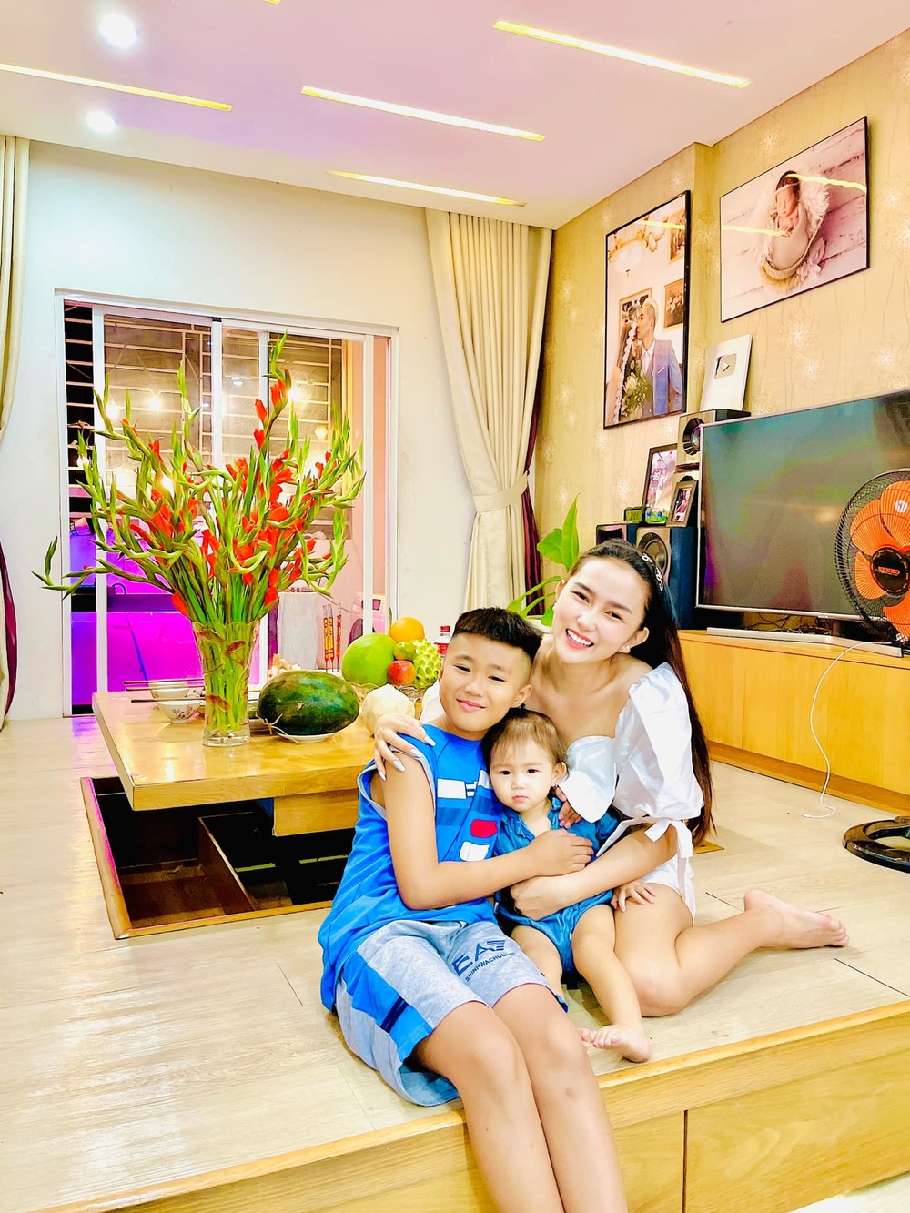 Vợ Khánh Đơn chưa từng 'động tay động chân' với con riêng của chồng - Ảnh 4
