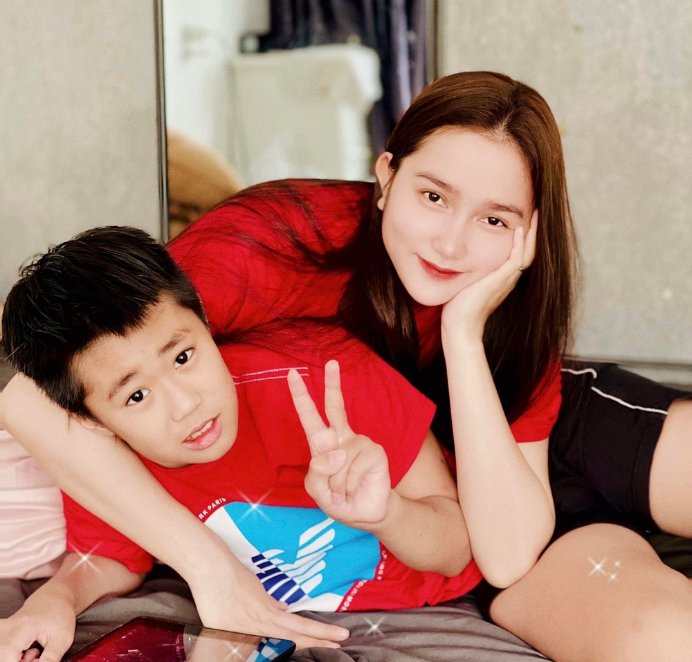 Vợ Khánh Đơn chưa từng 'động tay động chân' với con riêng của chồng - Ảnh 2
