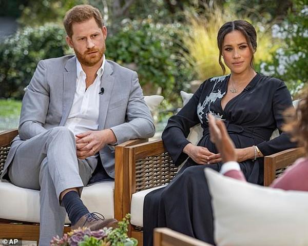 Tiền mua quần áo của 2 nàng dâu hoàng gia năm 2021: Meghan vượt chị dâu Kate dù ít xuất hiện hơn - Ảnh 5