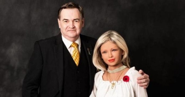 Người đàn ông Australia đem lòng yêu robot, muốn kết hôn vì không thể sống thiếu