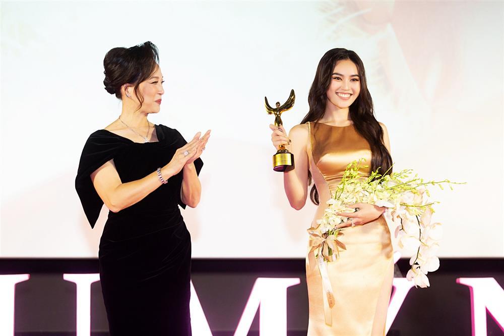 Ninh Dương Lan Ngọc được phong là 'Đại mỹ nhân màn ảnh Việt' - Ảnh 10