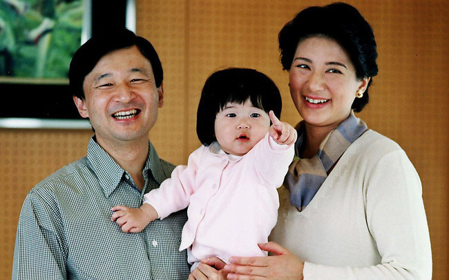 Hoàng hậu 'u sầu' của Nhật Bản: Học Harvard, thạo 4 thứ tiếng, 2 lần từ chối lời cầu hôn của nhà vua - Ảnh 4