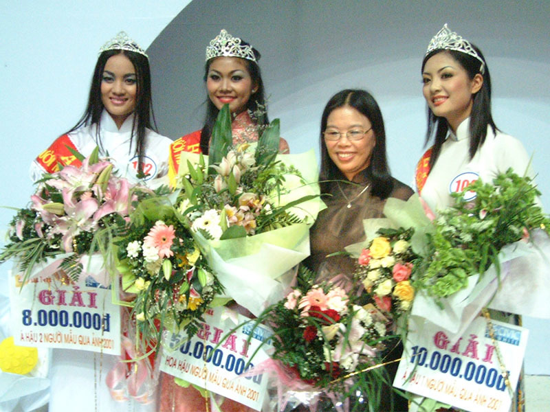 Thanh Hằng sau 20 năm đăng quang Hoa hậu: Siêu mẫu hạng A, ngôi sao màn bạc, tài sản tầm triệu phú - Ảnh 4