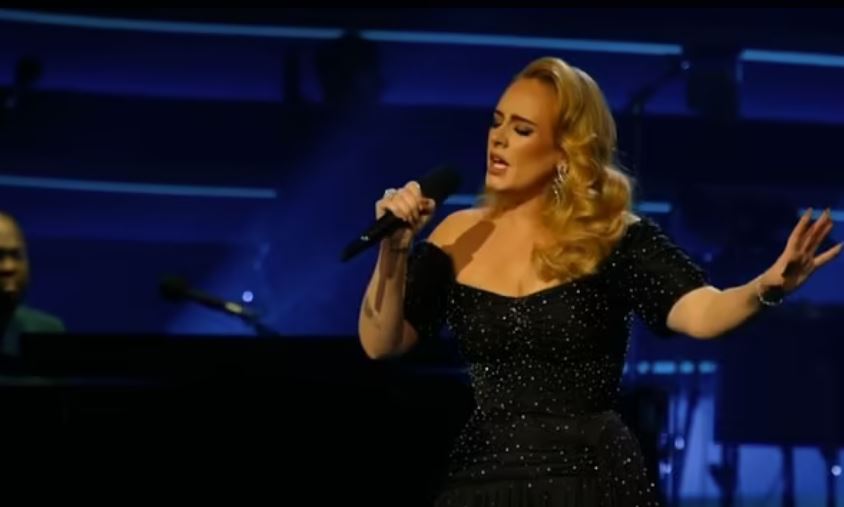 'Họa mi nước Anh' Adele khóc nức nở khi phải hủy show vào phút chót - Ảnh 1