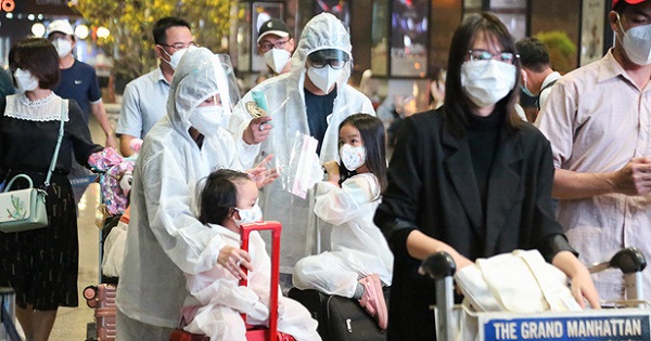 Bộ Y tế yêu cầu các địa phương hỗ trợ cho người dân về quê ăn Tết, không "ngăn sông cấm chợ"