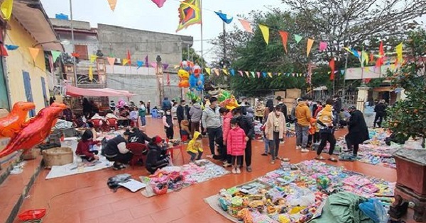 Phiên chợ Tết độc đáo ở Thái Bình: Mỗi năm họp chợ một lần và chỉ dành cho trẻ em