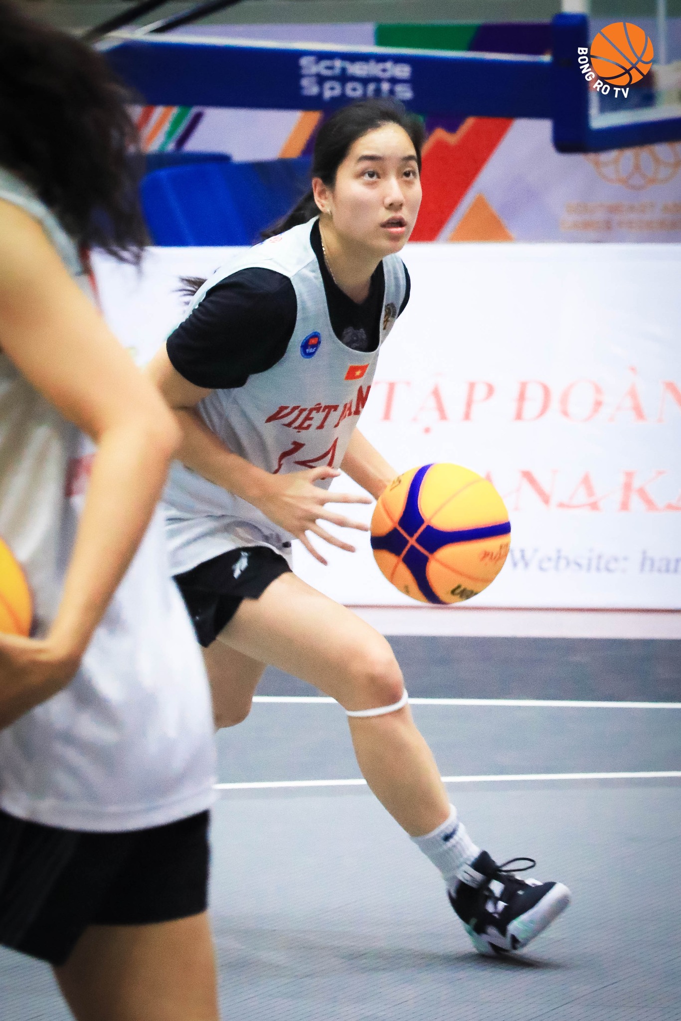 Cặp song sinh Việt Kiều Thảo My và Thảo Vy: Luồng gió mới của bóng rổ Việt tại SEA Games 31 - Ảnh 5