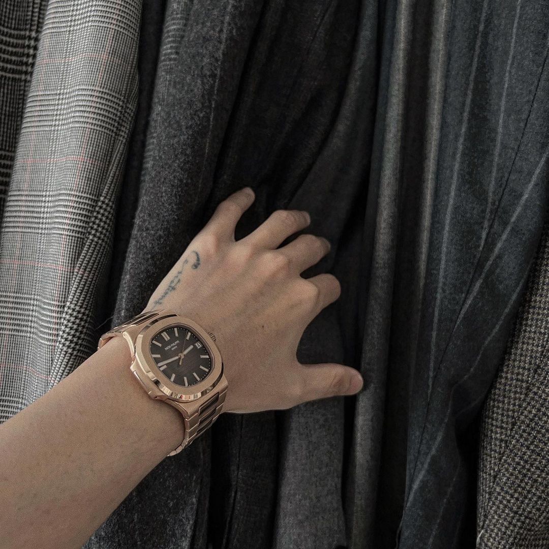 Sơn Tùng check in bên G63 còn đòi đưa ai đó về nhà- Ảnh 3