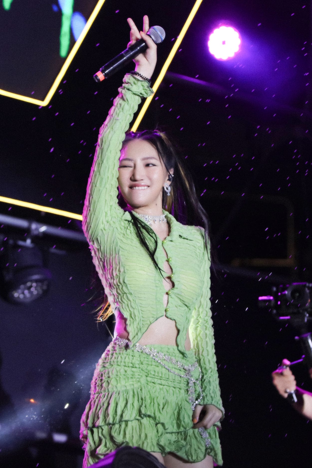 Orange cover hit 700 triệu view của BLACKPINK, hát live hay hơn chính chủ - Ảnh 3