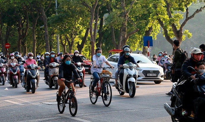 Thời tiết miền Bắc hửng nắng nhẹ trước khi đón đợt mưa lớn- Ảnh 1