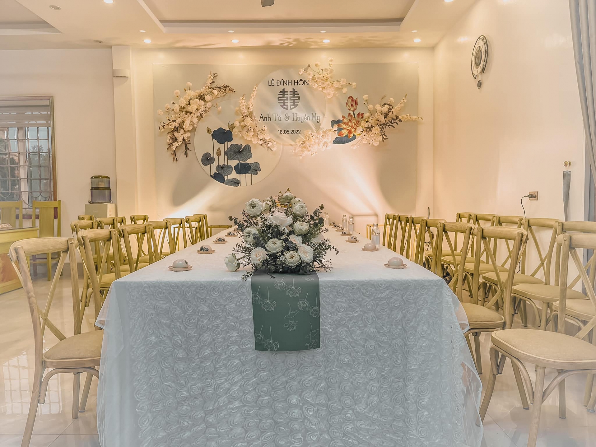 Tình cũ một thời của Quang Hải “lên xe hoa