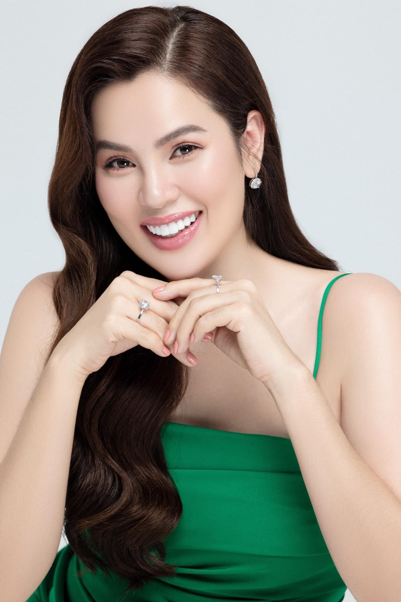 Phương Lê - “Hoa hậu rửa chân cho chồng” đột ngột thông báo ly hôn sau 13 chung sống - Ảnh 5