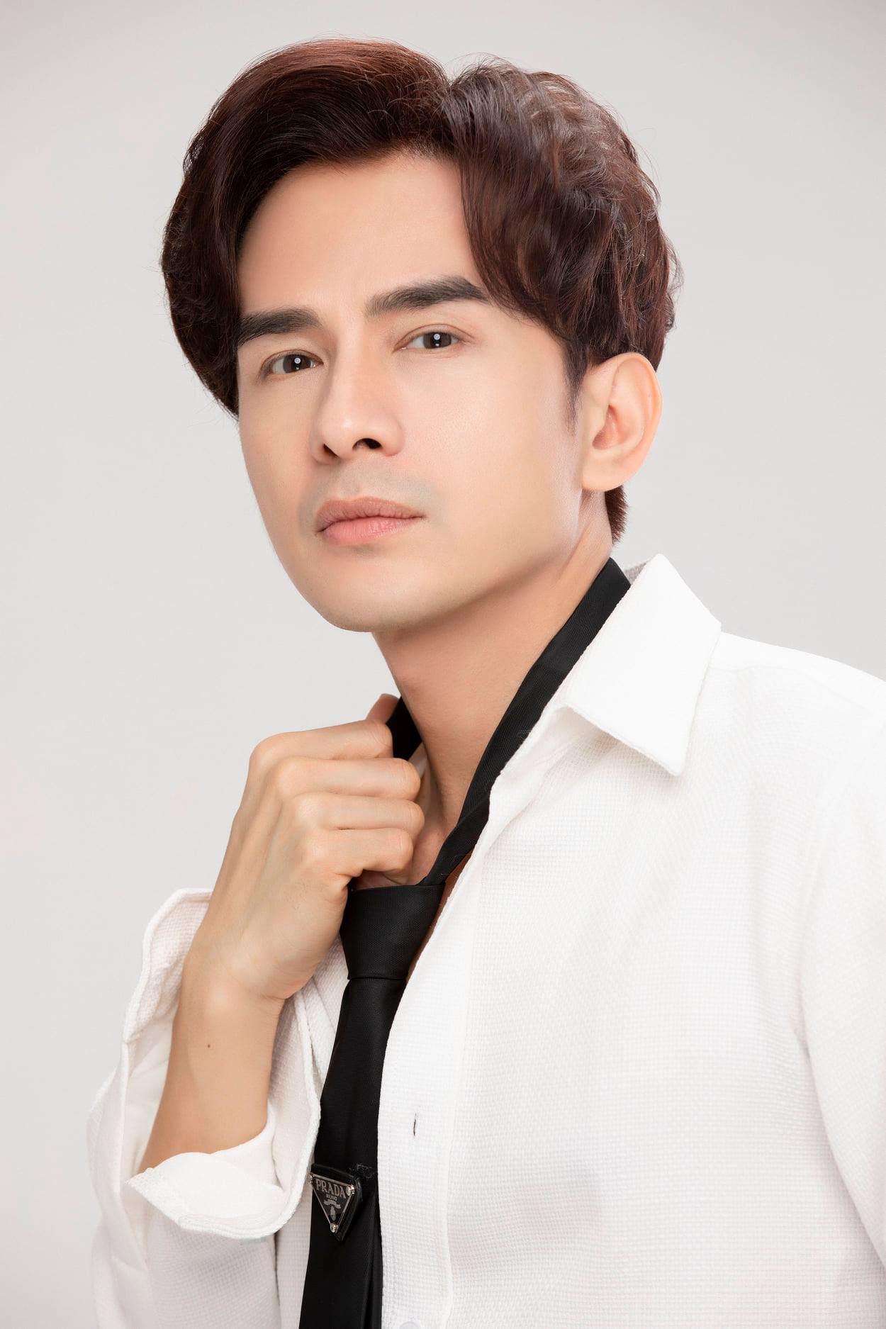 Anh Bo Đan Trường: Từ cậu bé bán bánh mì đến “hoàng tử