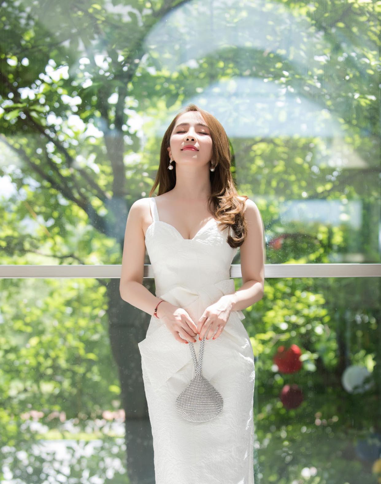 Bị đồn yêu Việt Anh nhưng Quỳnh Nga nói “phi công trẻ