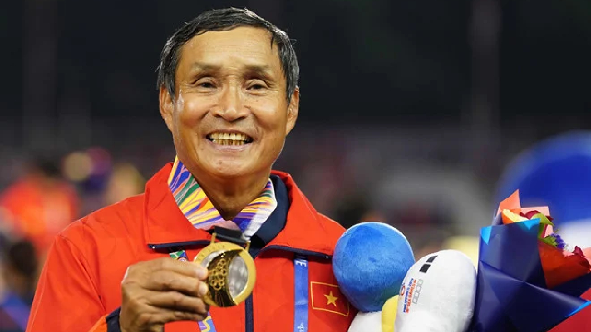 HLV Mai Đức Chung lọt top tìm kiếm MXH chỉ vì 1 câu nói