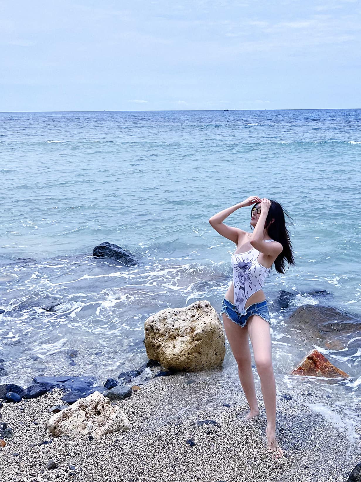 Cao Thái Hà hoá “gái hư