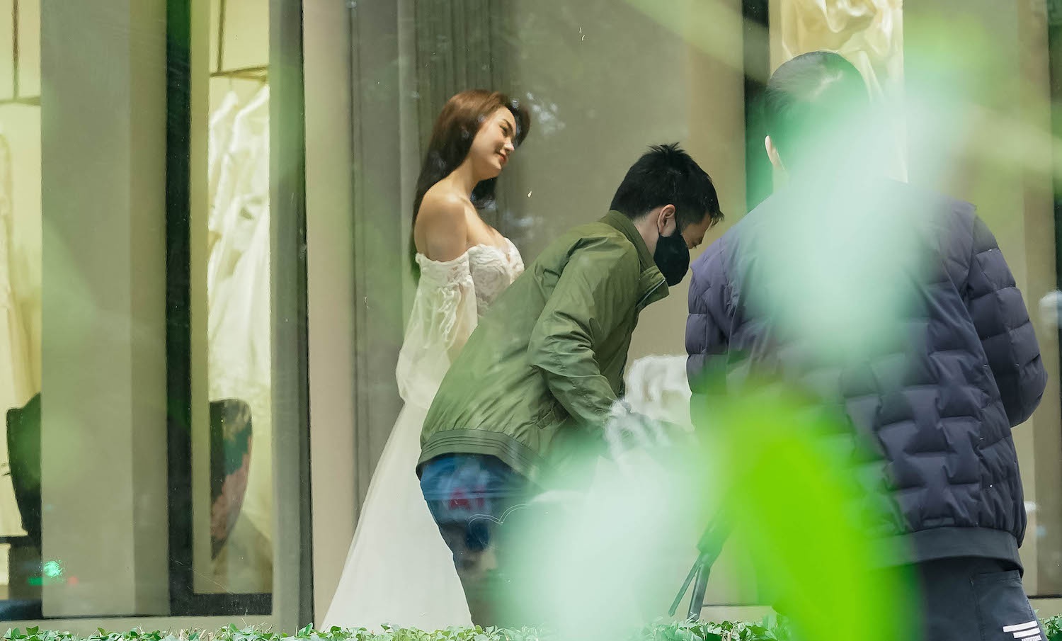 Đông Nhi, Hoàng Thuỳ Linh và Khả Ngân tập nhảy để “quậy