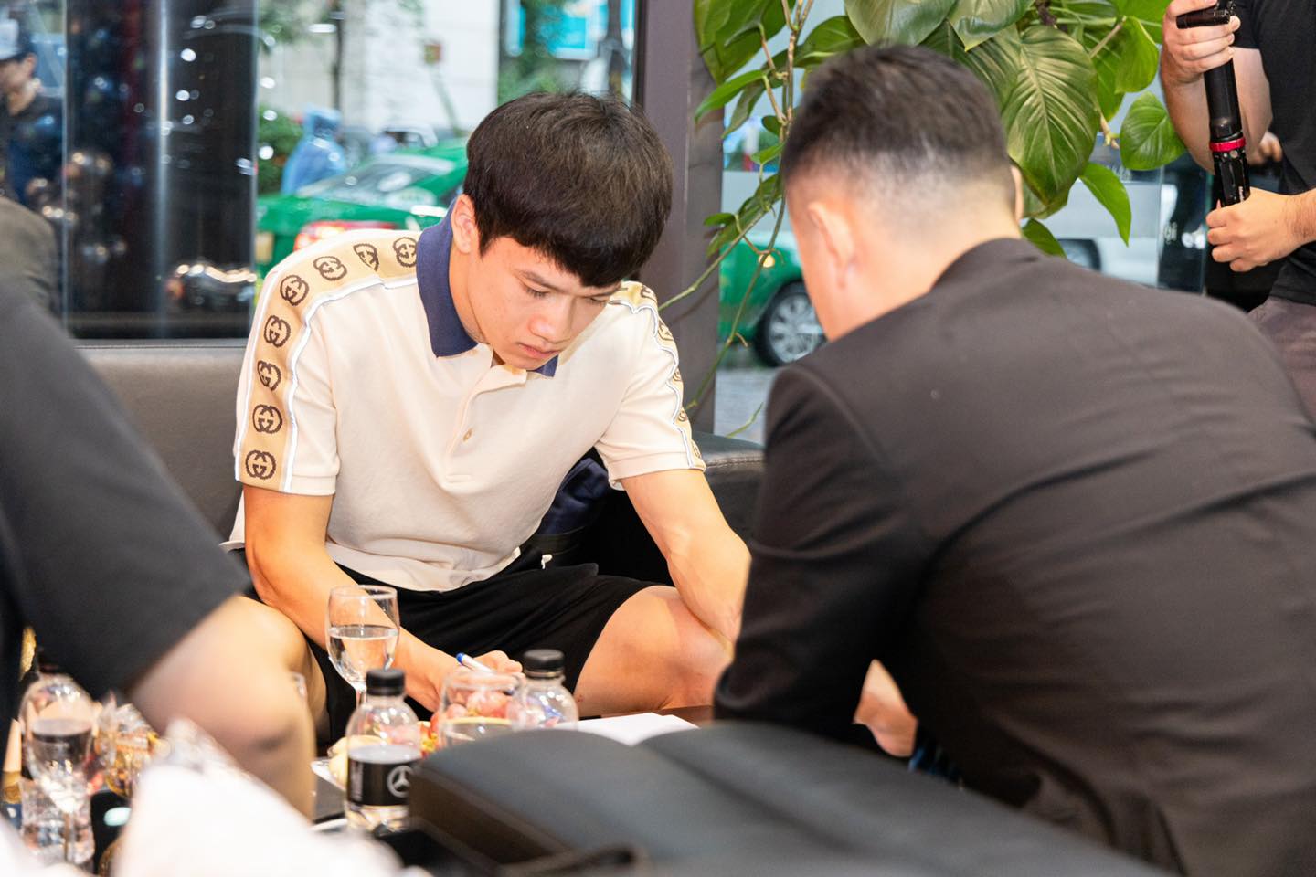 Cầu thủ Hoàng Đức tậu xế hộp 2,5 tỷ sau thi đấu thành công tại SEA Games 31 - Ảnh 4