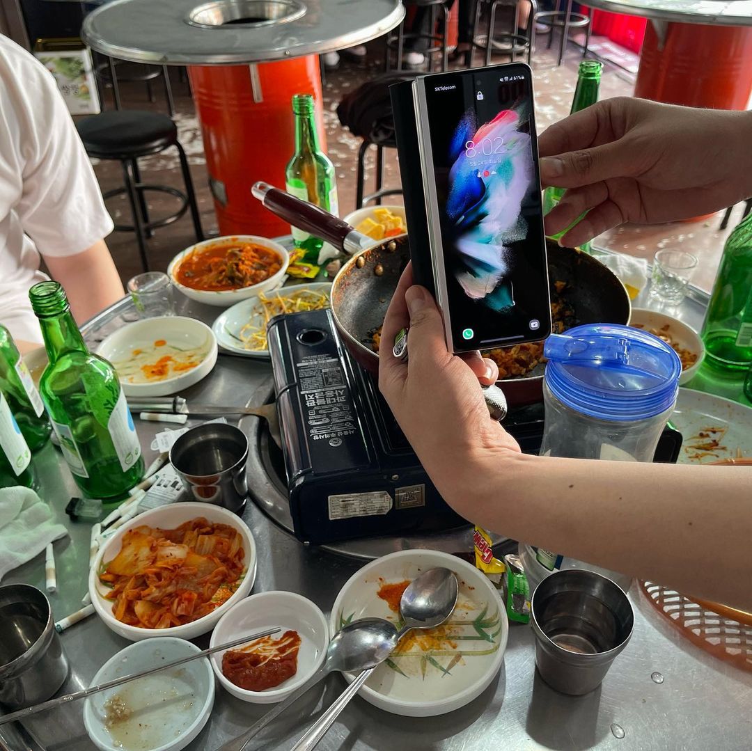 Hari Won làm việc đến 2h sáng để chuẩn bị cho sản phẩm âm nhạc mới - Ảnh 1