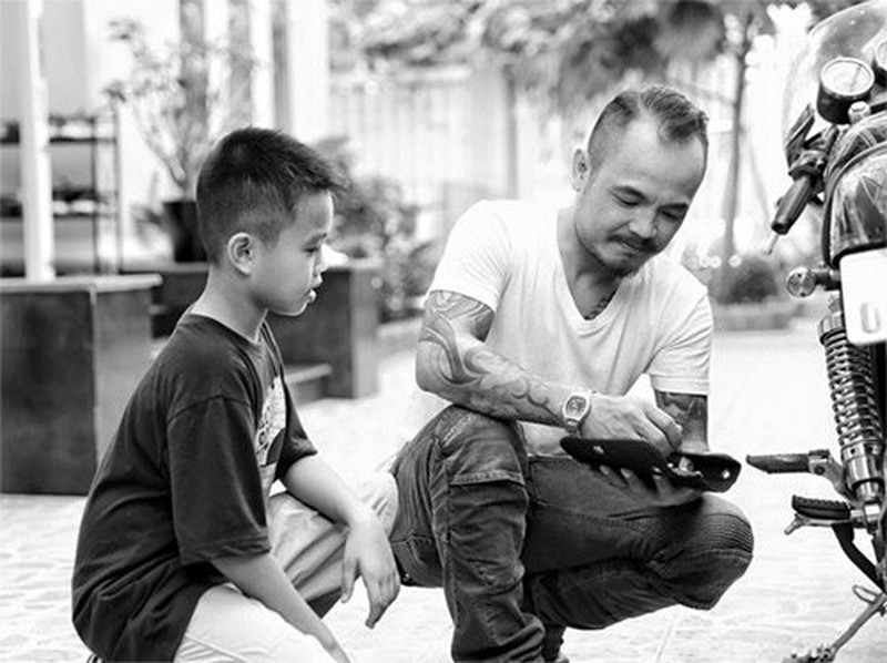 Con trai cố nhạc sĩ Trần Lập trưởng thành ở tuổi 18, điển trai hệt người bố tài hoa - Ảnh 1