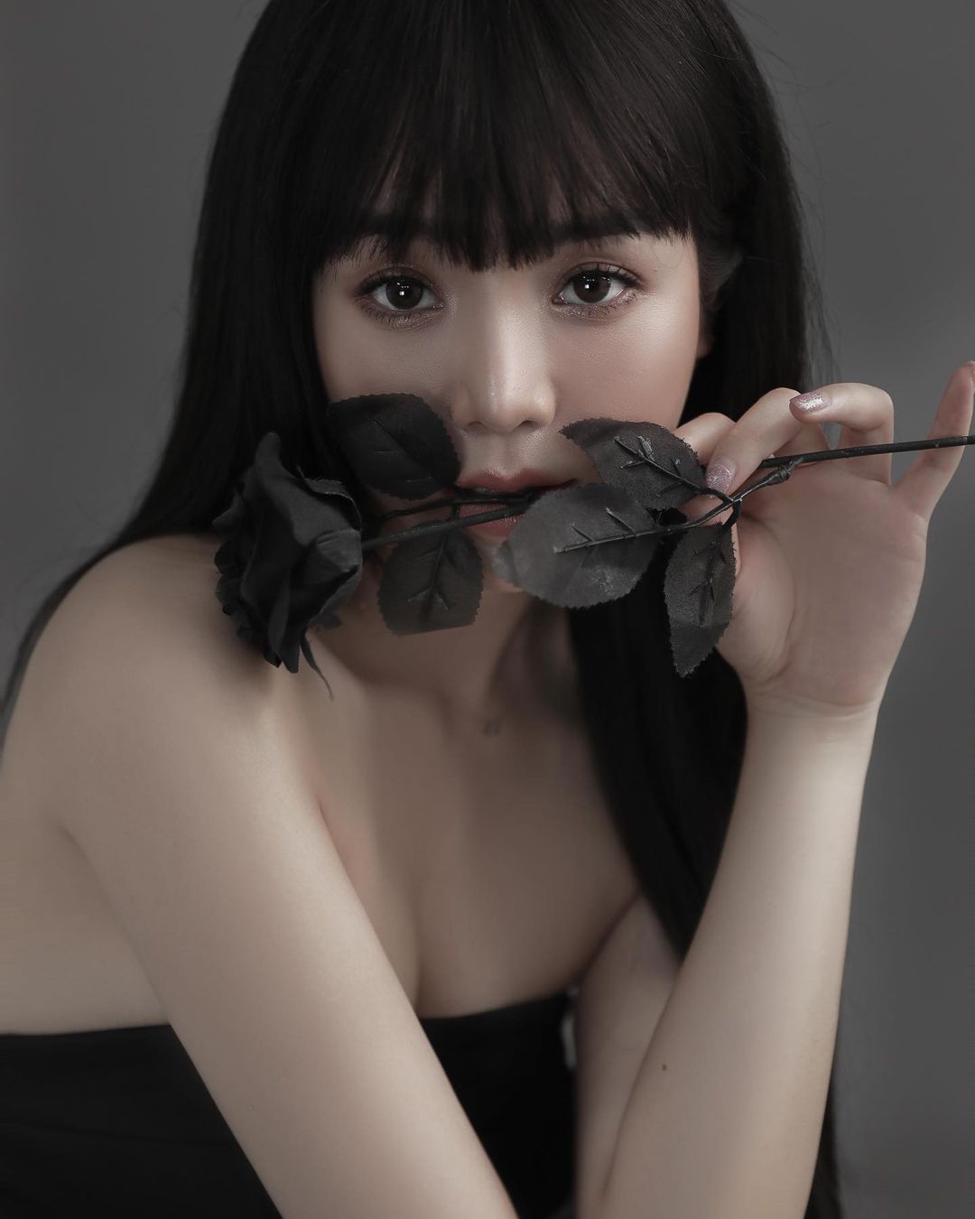 Quỳnh Kool hóa thân thành cô nàng sửa chữa ô tô “ngổ ngáo” trong phim mới?  - Ảnh 2