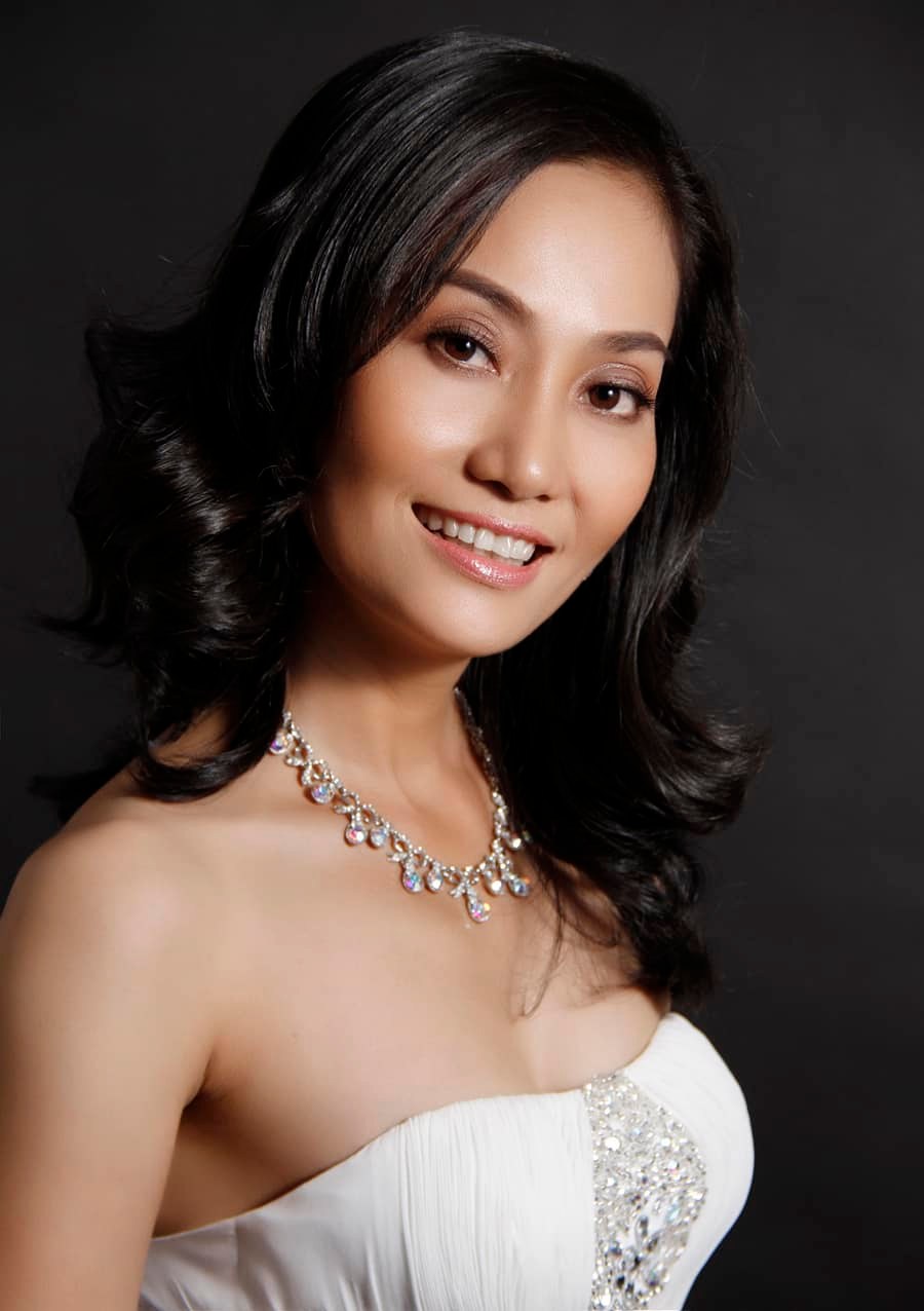 Một sao nữ Vbiz đi ăn tiệc nhà đại gia chỉ uống nước, lén đặt lại 200k vì không muốn nợ - Ảnh 4