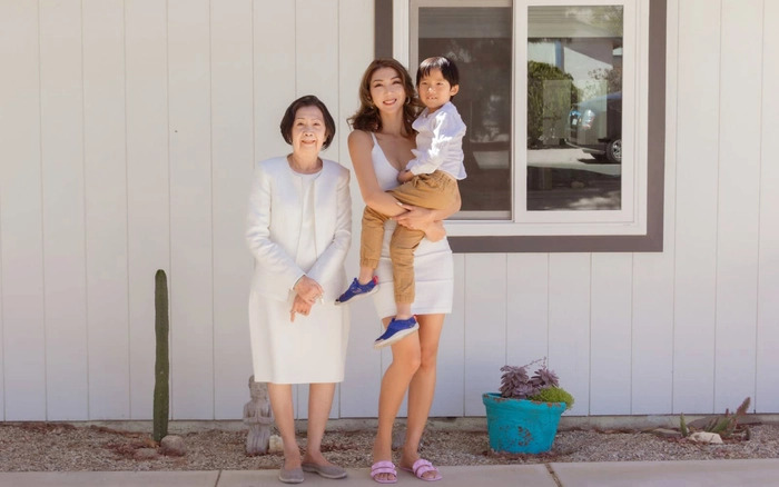 Nuôi con 1 mình ở Mỹ, Ngọc Quyên ngày chỉ ăn 1 ổ bánh mì dành tiền cho con đi học - Ảnh 1