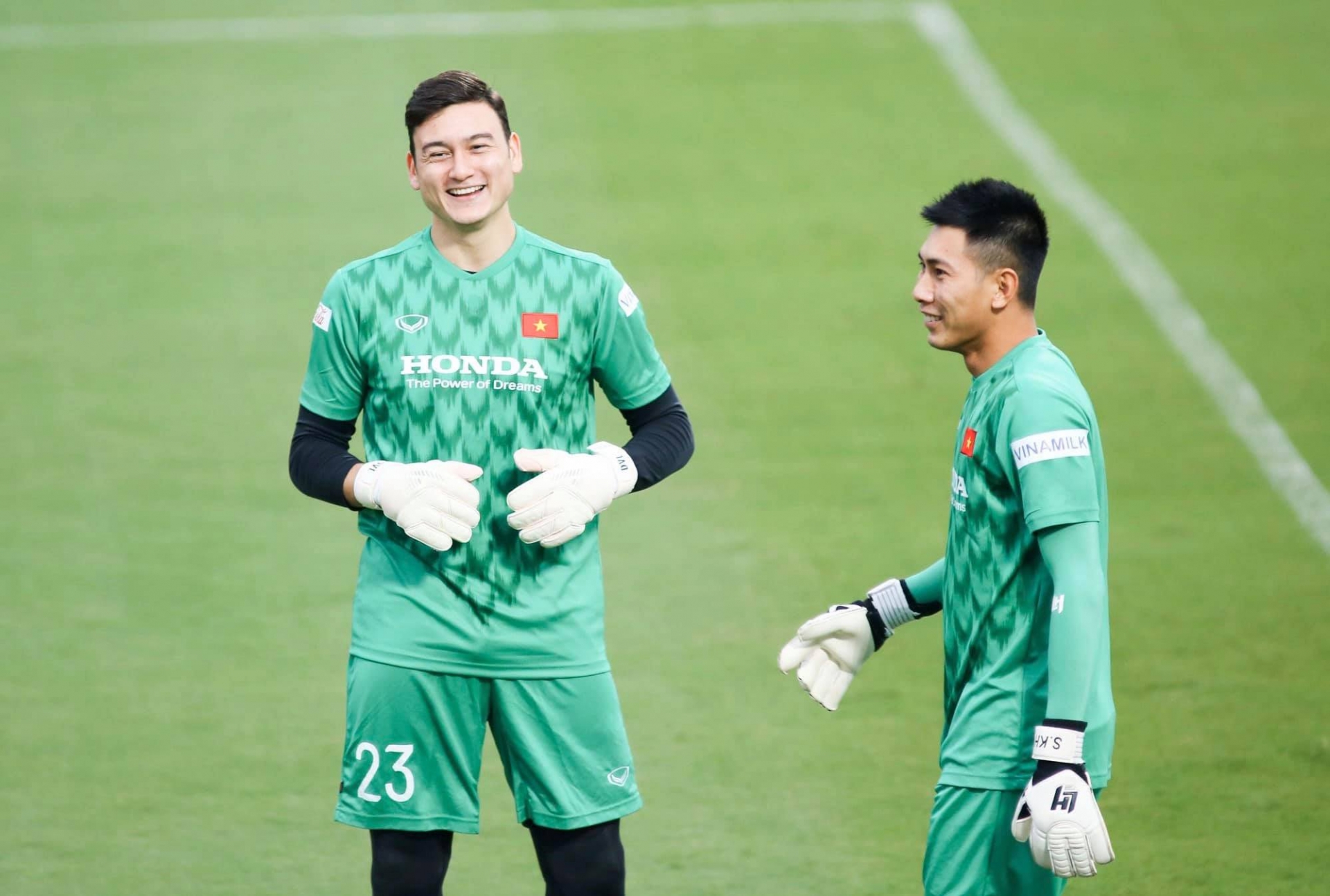 Đặng Văn Lâm mua nhà mới, giá trị khủng khiến đồng đội ngỡ ngàng - Ảnh 4