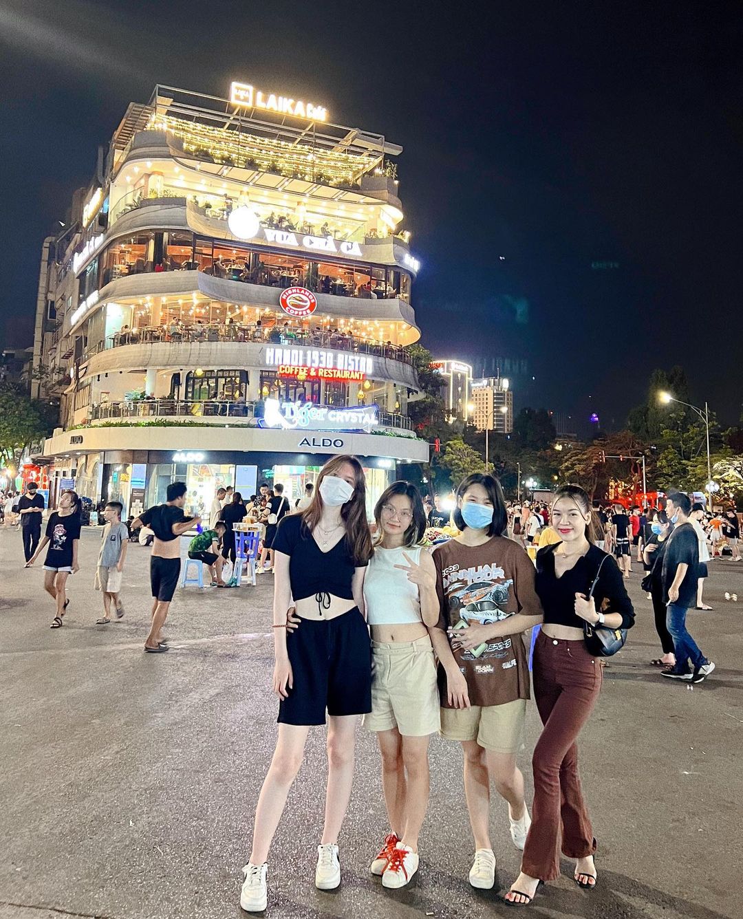 Em gái Đặng Văn Lâm sang Việt Nam, đón sinh nhật cùng “chị dâu tương lai”  - Ảnh 1