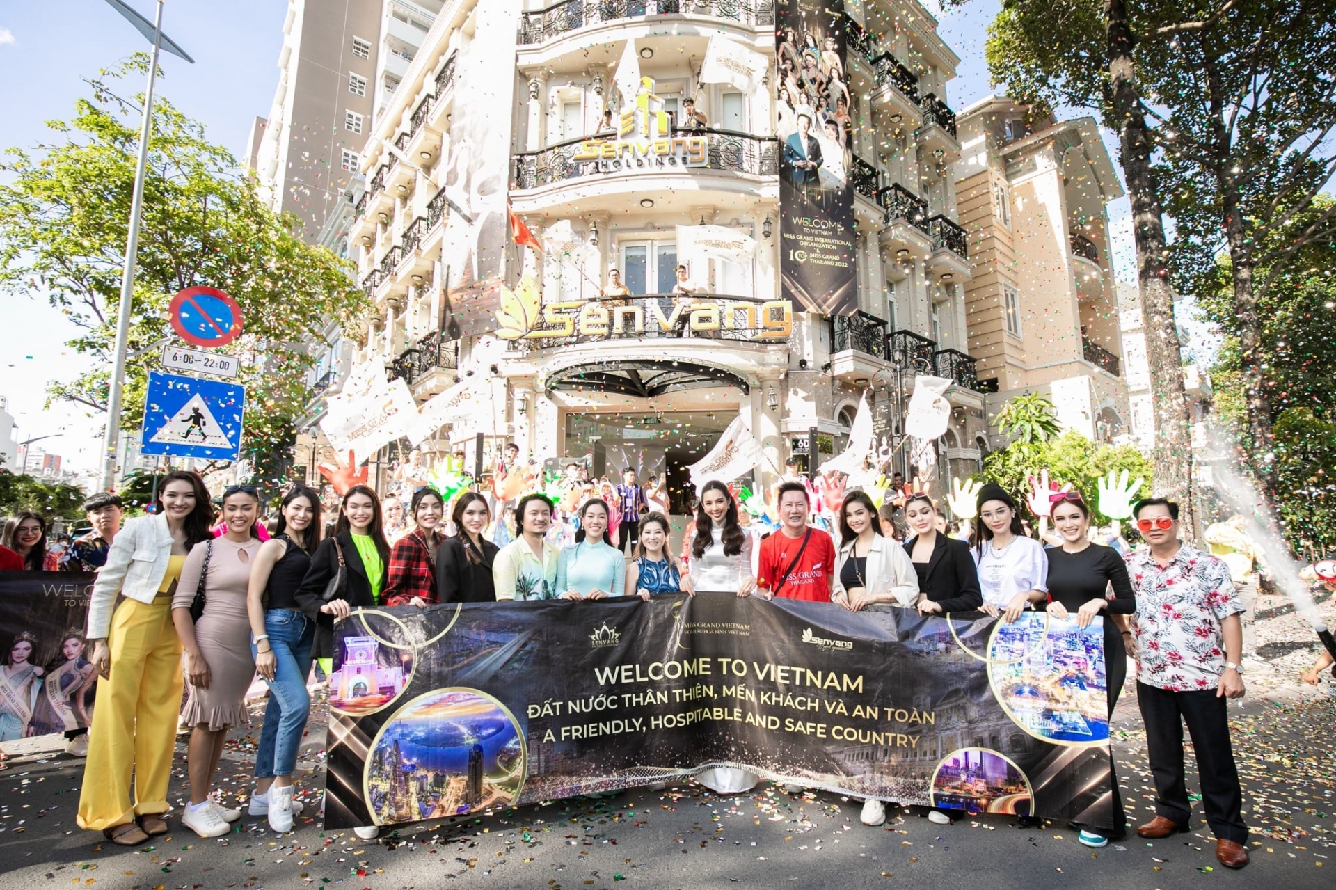 Thùy Tiên tố cuộc thi có H’hen Niê làm đại sứ vướng bản quyền của Hoa hậu Hòa bình VN - Ảnh 1