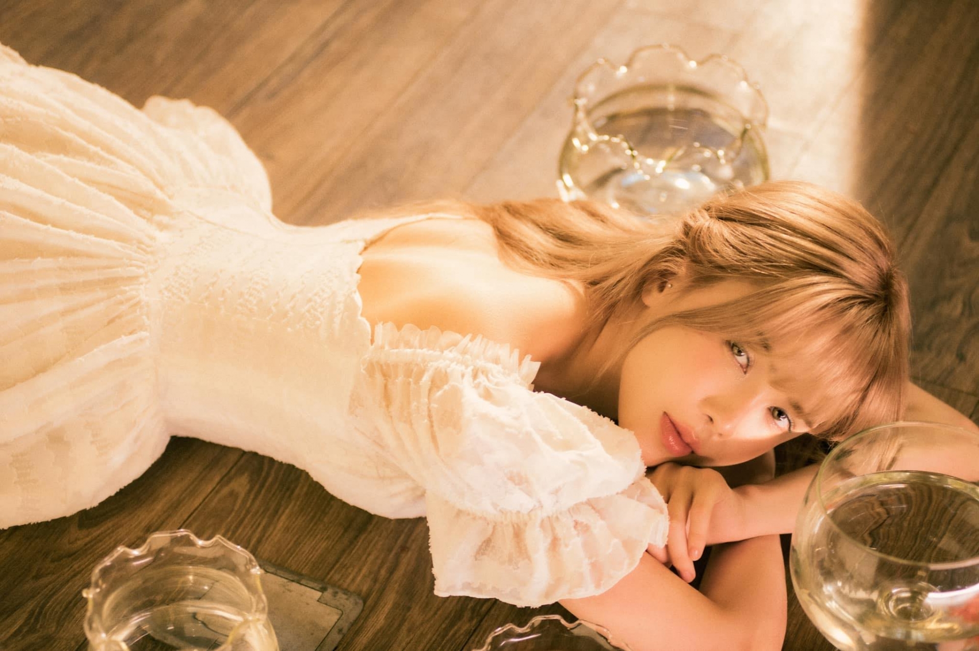 Thiều Bảo Trâm ra bài hát mới, Sơn Tùng hát 