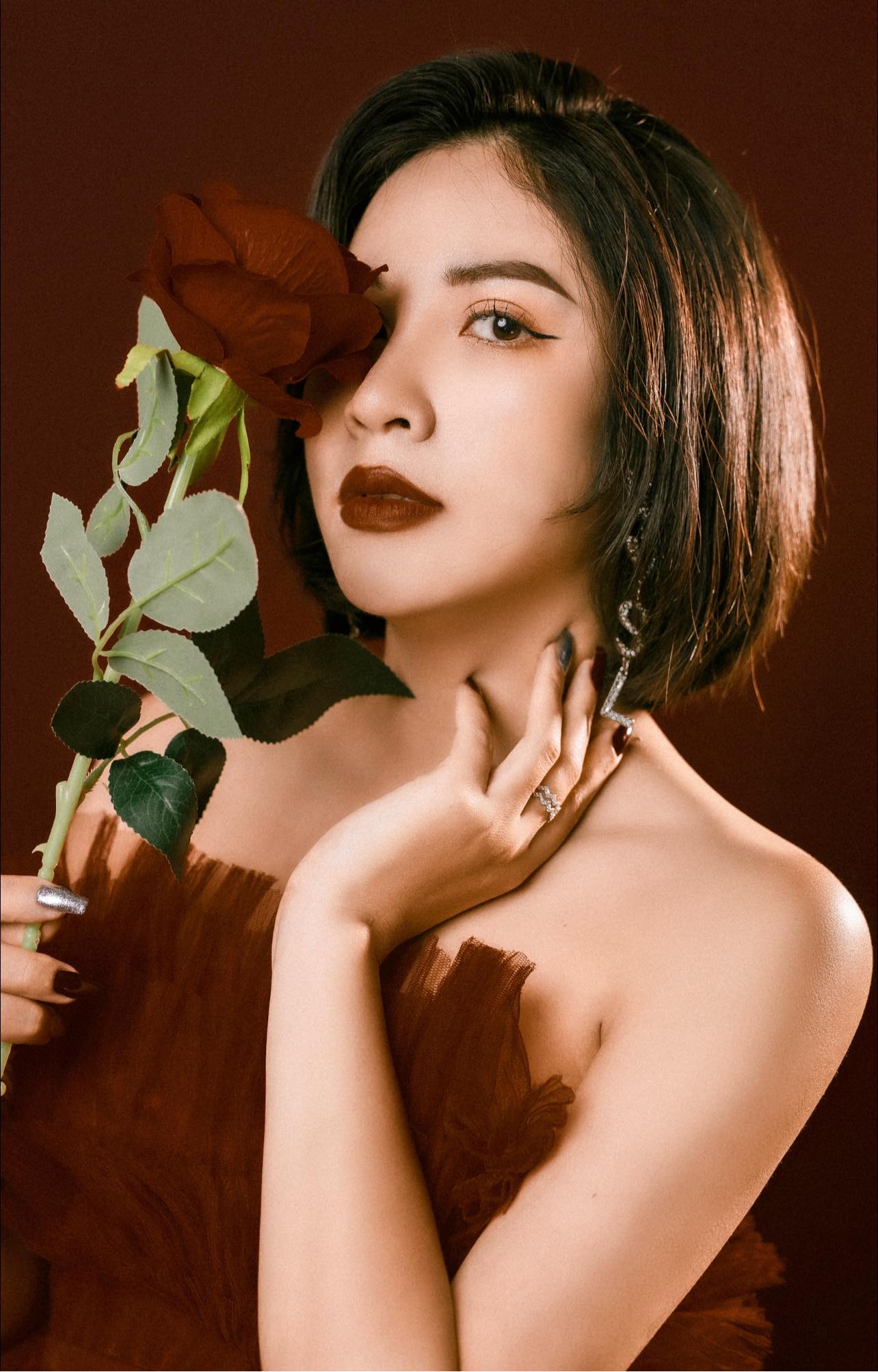 Nữ diễn viên “Đại Gia Chân Đất”: 20 tuổi kết hôn, 6 năm mang bầu 4 lần - Ảnh 2