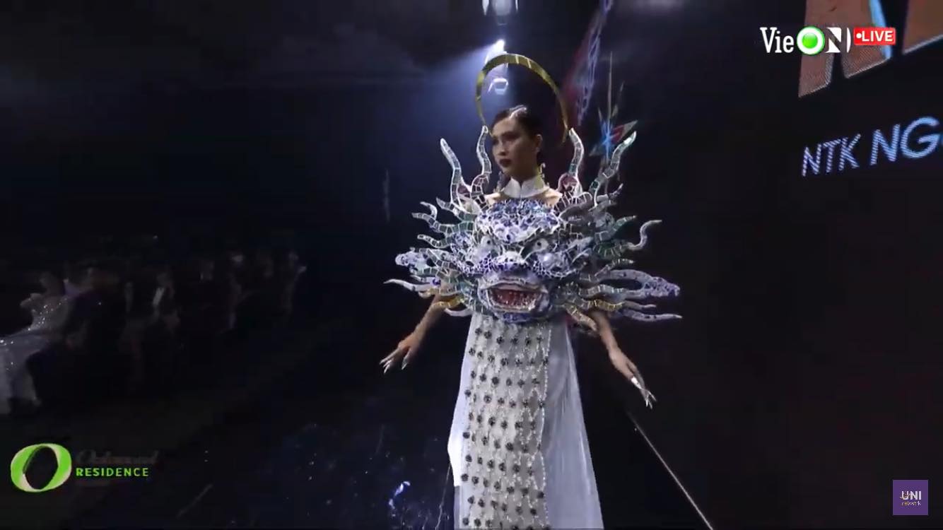 Những bộ cánh đẹp nhất trong đêm Trình diễn Trang phục Dân tộc  tại Miss Universe Việt Nam 2022 - Ảnh 3