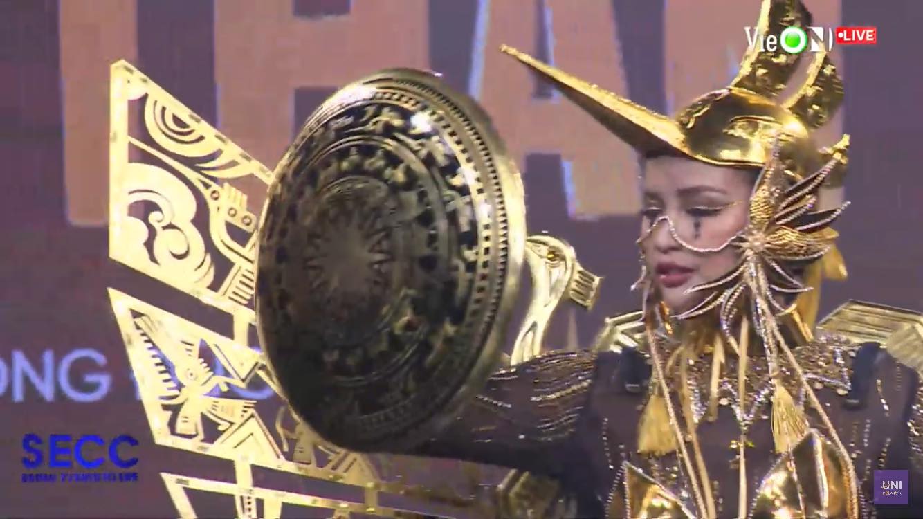 Những bộ cánh đẹp nhất trong đêm Trình diễn Trang phục Dân tộc  tại Miss Universe Việt Nam 2022 - Ảnh 3