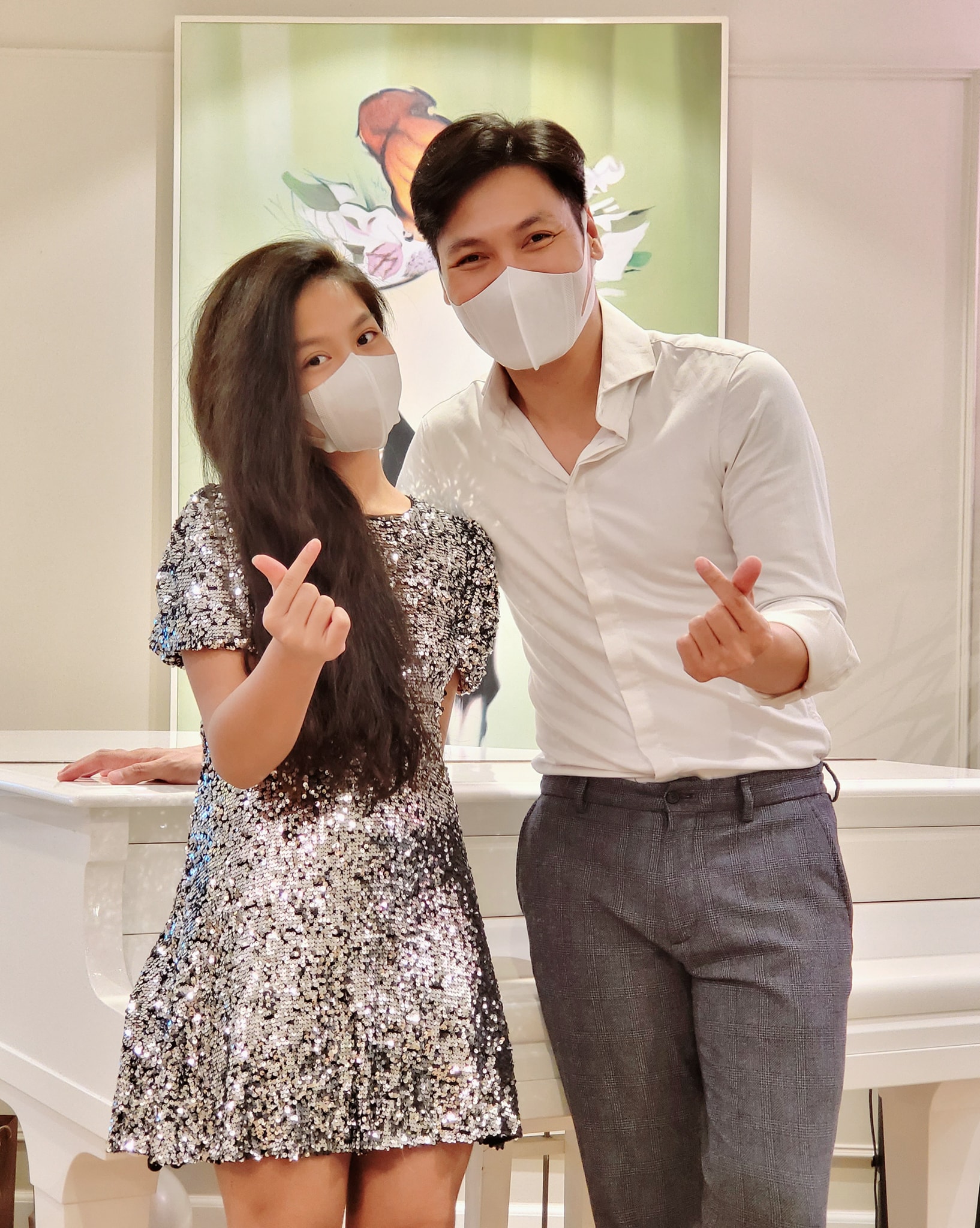 2 ái nữ nhà Mạnh Trường và Hồng Đăng bước vào tuổi thiếu nữ, ngoại hình thay đổi bất ngờ - Ảnh 3