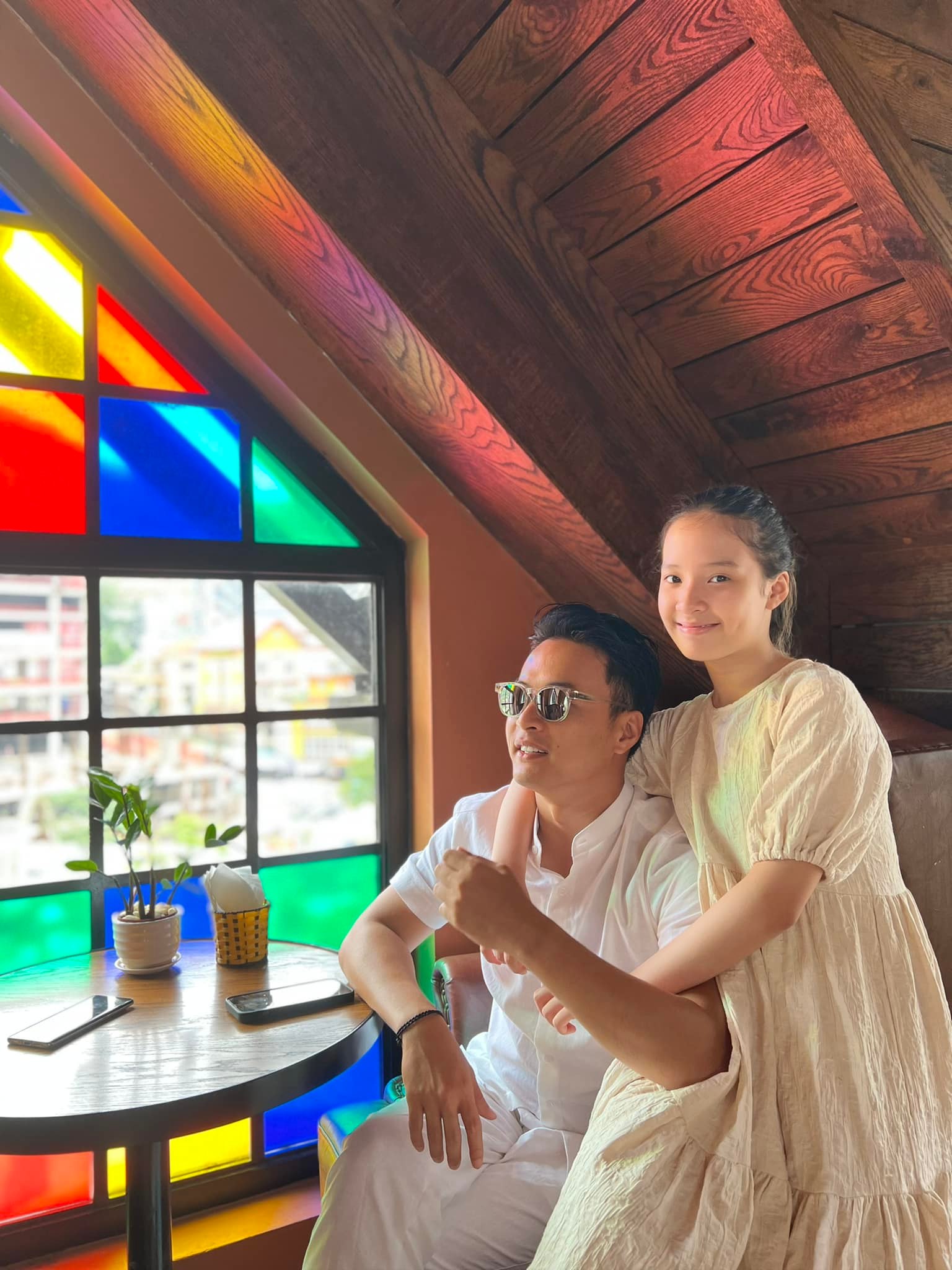 2 ái nữ nhà Mạnh Trường và Hồng Đăng bước vào tuổi thiếu nữ, ngoại hình thay đổi bất ngờ - Ảnh 5