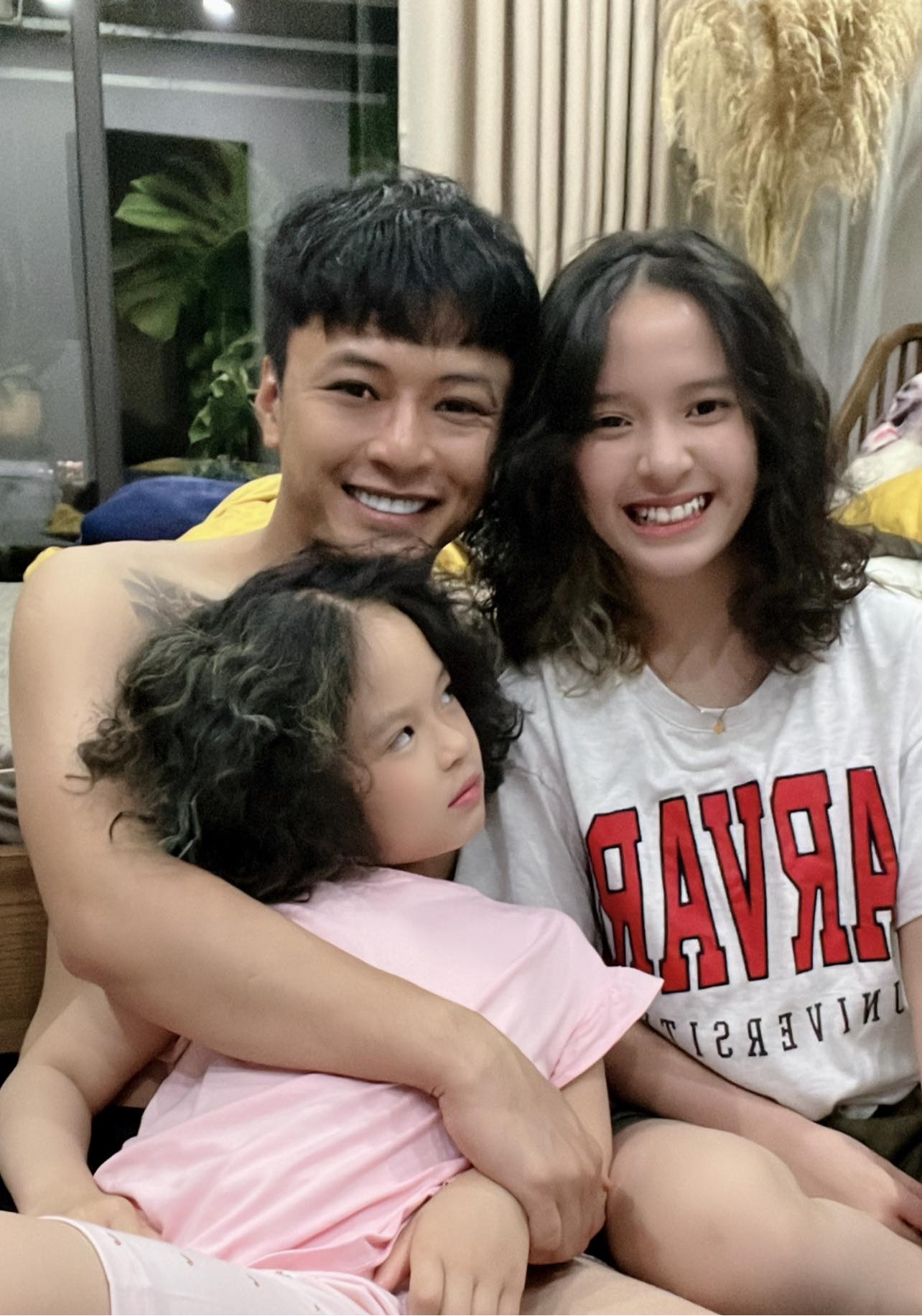 2 ái nữ nhà Mạnh Trường và Hồng Đăng bước vào tuổi thiếu nữ, ngoại hình thay đổi bất ngờ - Ảnh 6