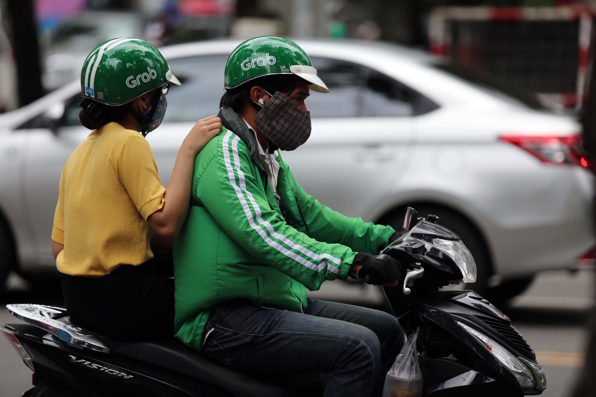 Từ ngày 27/6, khách hàng đi Grap có thể yêu cầu tài xế yên lặng trong chuyến đi - Ảnh 1