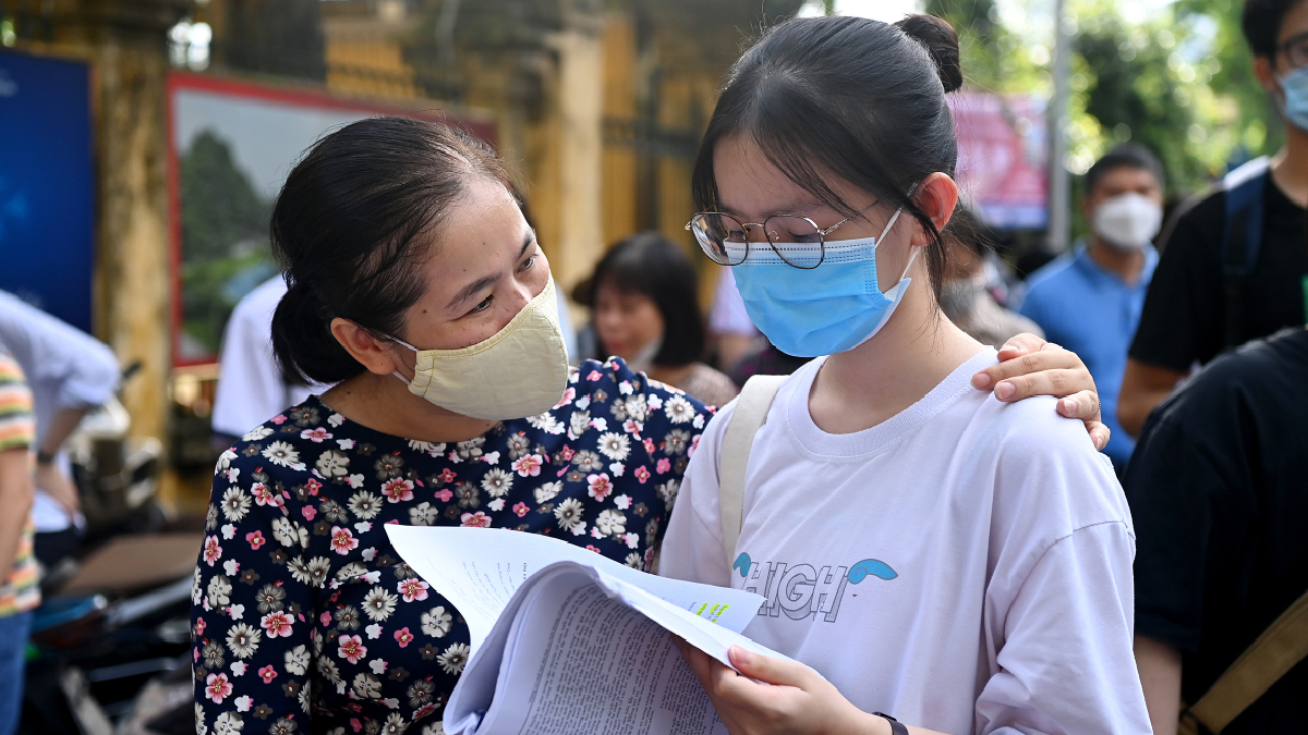 Nữ sinh Hà Nội lập kỷ lục đỗ cùng lúc 3 trường chuyên nổi tiếng  - Ảnh 2