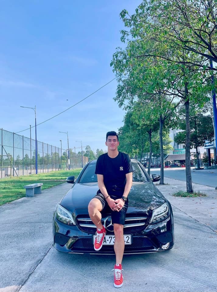 “Vua đất” Tiến Linh, khối tài sản khủng cỡ nào mà  khiến cả đội ghen tỵ - Ảnh 1