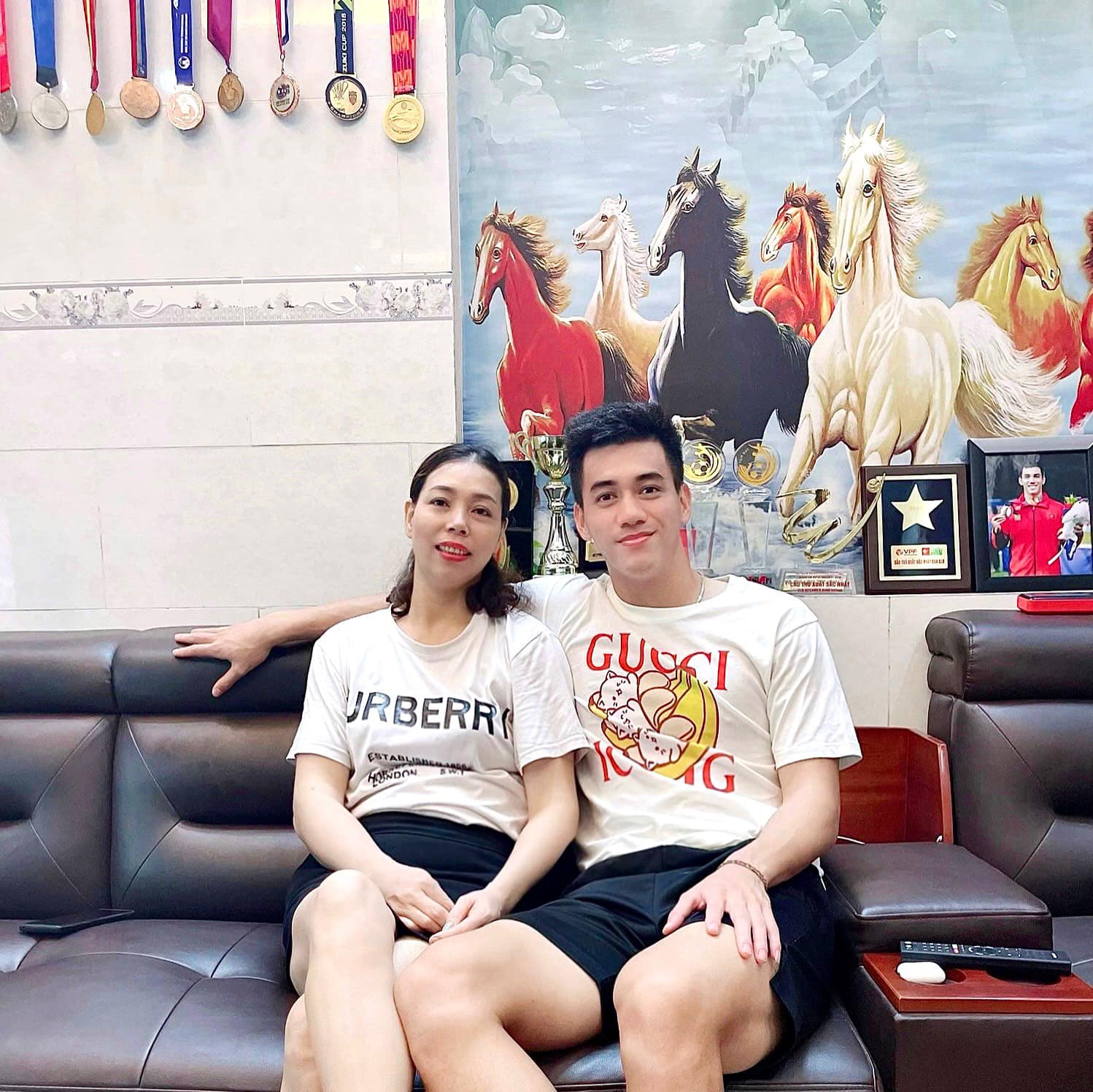 “Vua đất” Tiến Linh, khối tài sản khủng cỡ nào mà  khiến cả đội ghen tỵ - Ảnh 1