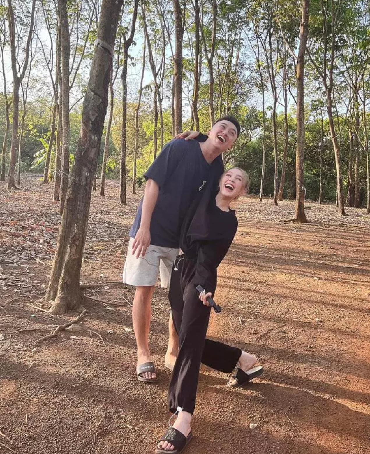 Xoài non hiếm hoi khoe ảnh anh trai, gương mặt body đều thuộc hạng cực phẩm - Ảnh 4