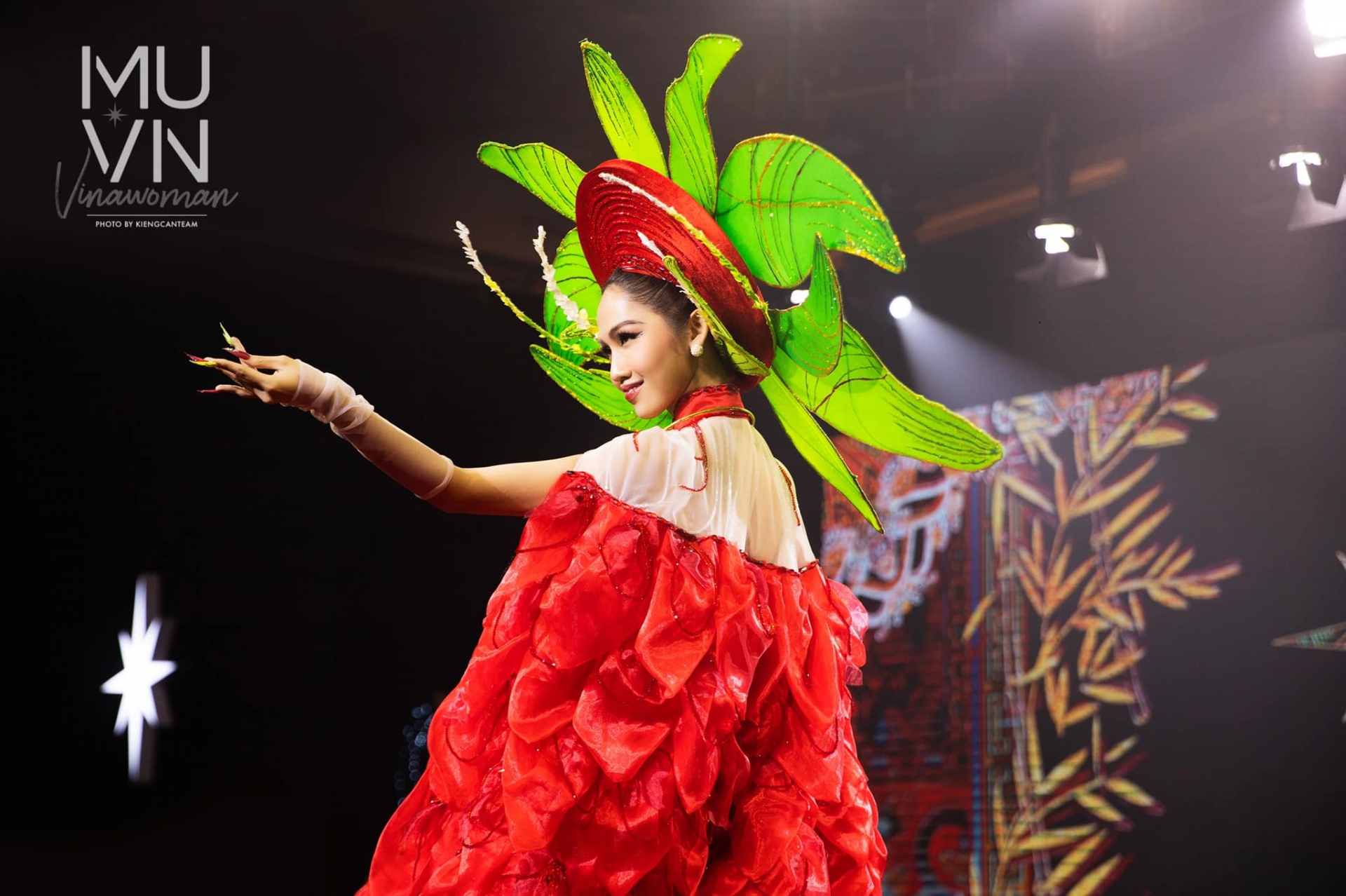 Đỗ Nhật Hà được Dược sĩ Tiến ủng hộ 50 triệu vote, bỏ xa đối thủ Miss Universe 2022 - Ảnh 1