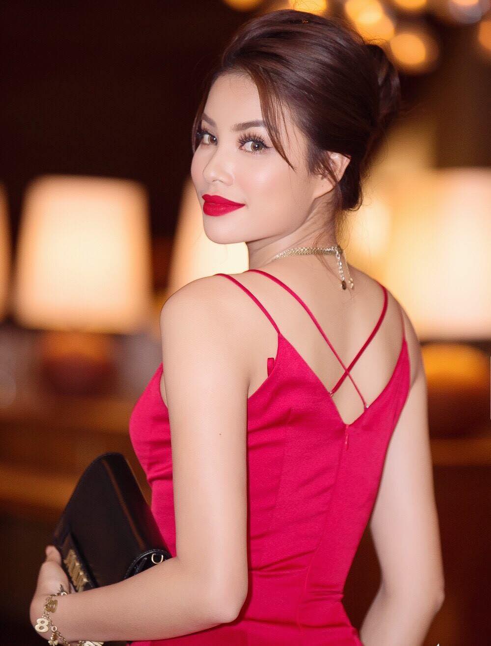 Phạm Hương có động thái ẩn ý không tham dự Chung kết Hoa hậu Hoàn vũ Việt Nam - Ảnh 1