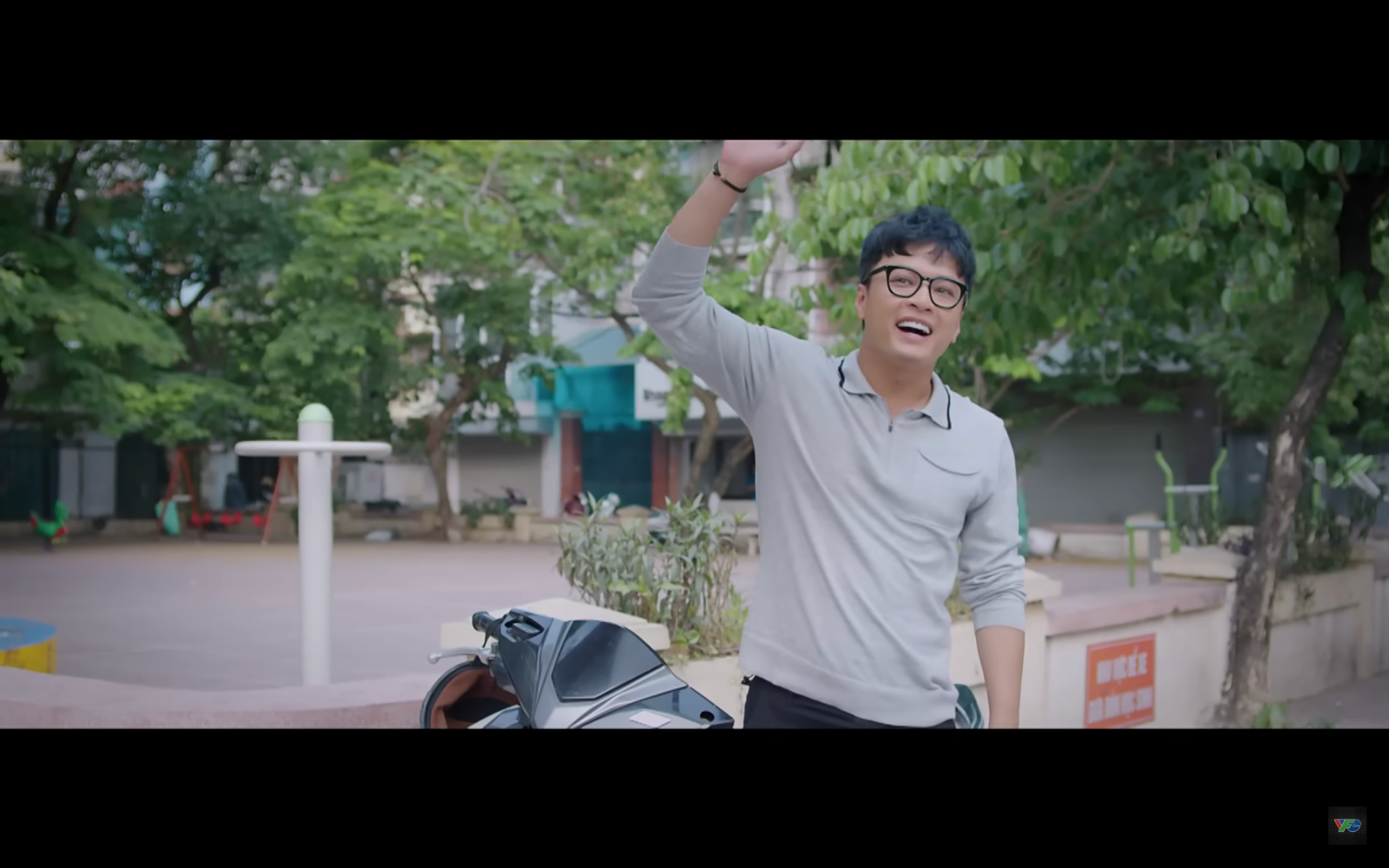 Thương Ngày Nắng Về tập 37: Đức sững người khi thấy “tình mới