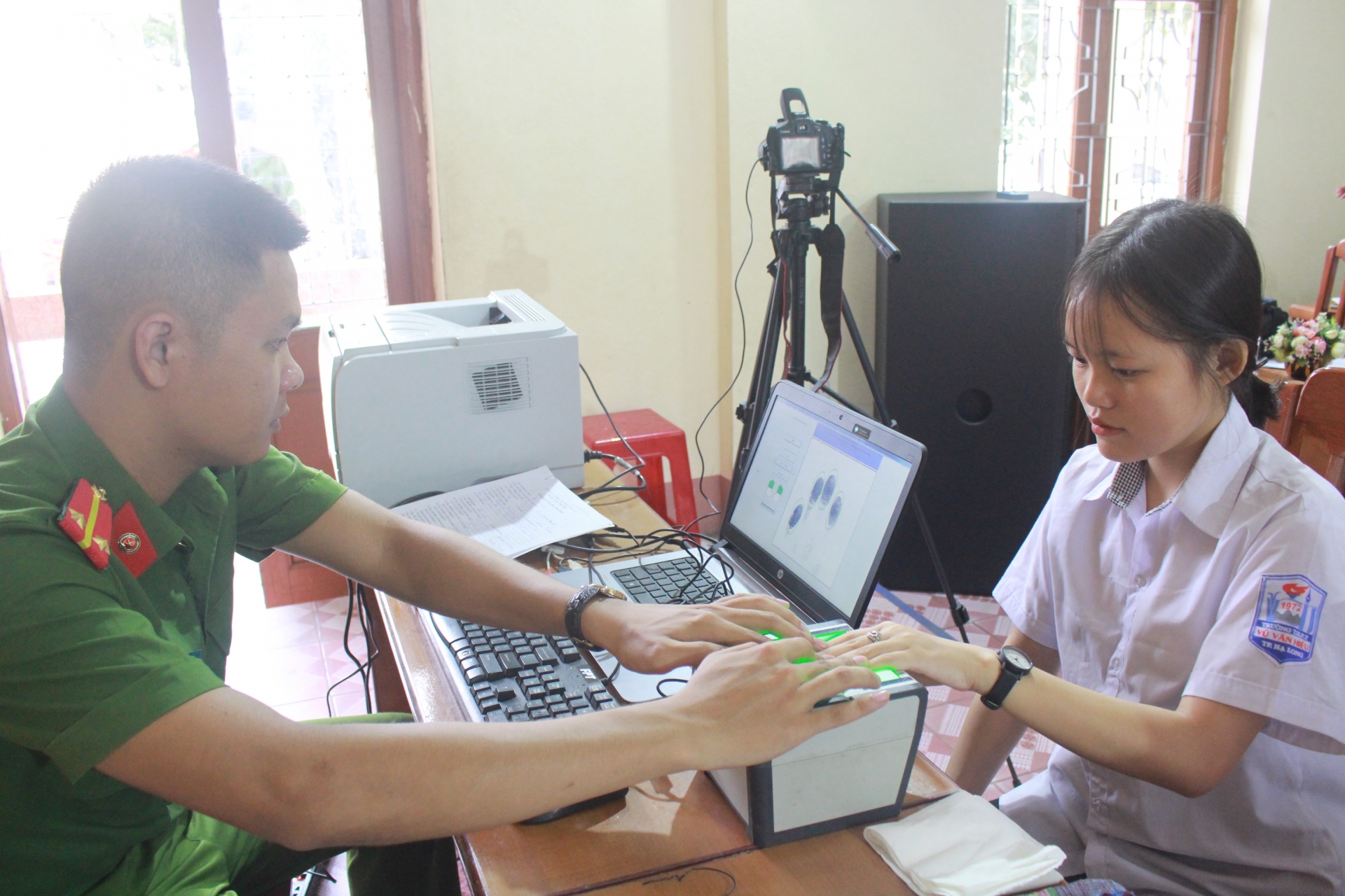 Bộ Công an đề xuất cấp CCCD cho trẻ em dưới 14 tuổi, bổ sung ADN và giọng nói và thẻ
 - Ảnh 2